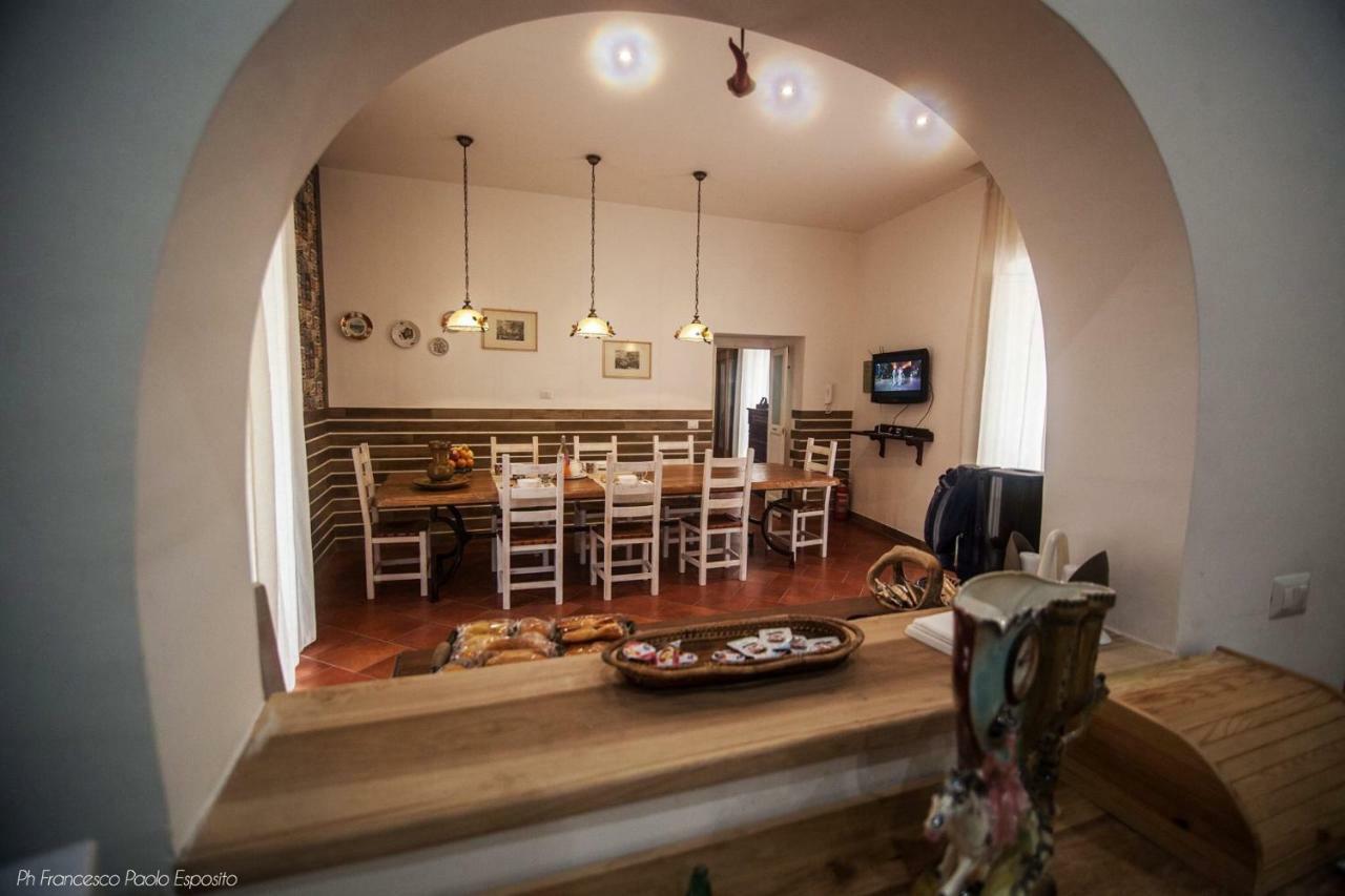 Felix Bed and Breakfast Napoli Esterno foto